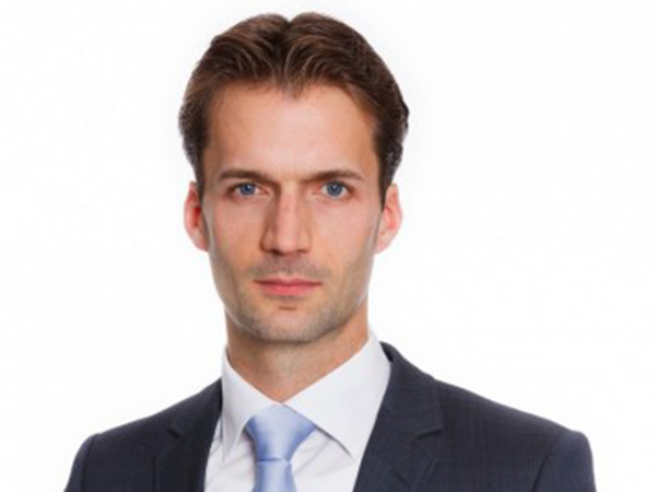 ‘Diensten plegen aanslagen op de rechtsstaat’