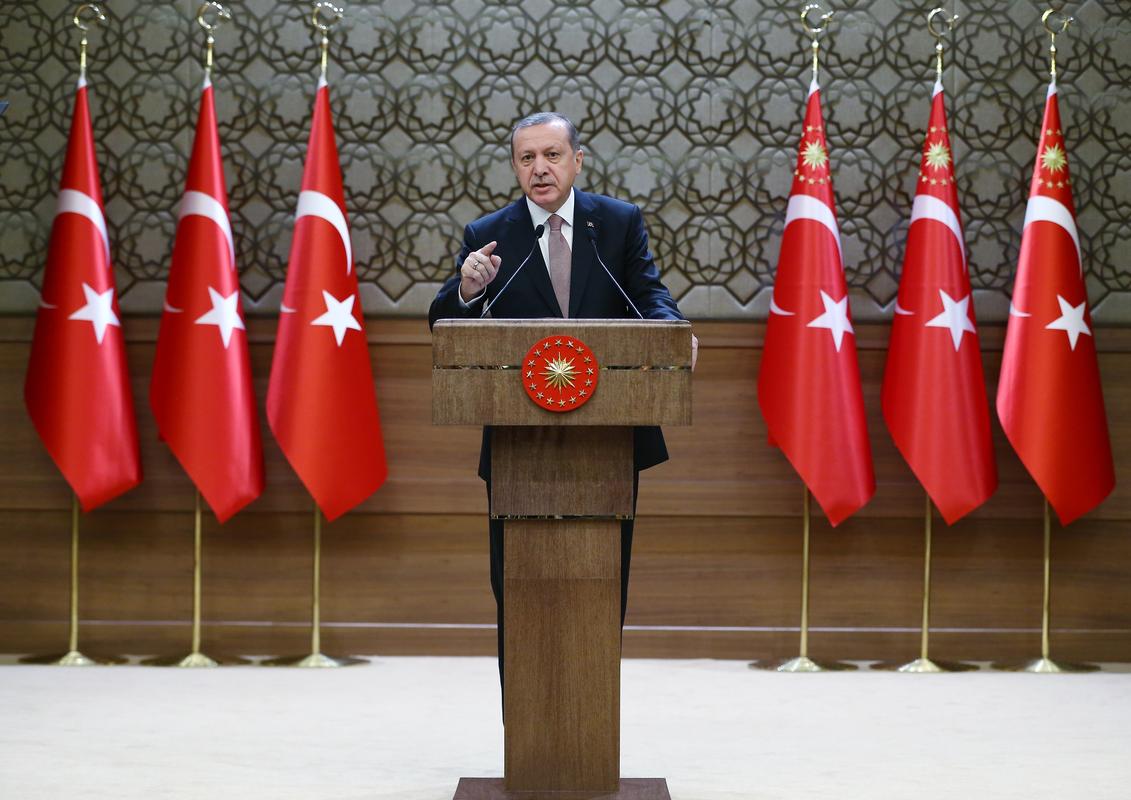 ‘Volk moet systeemverandering Turkije bepalen’