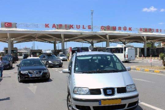Turkse Nederlanders verliezen toeslag bij terugkeer naar Turkije
