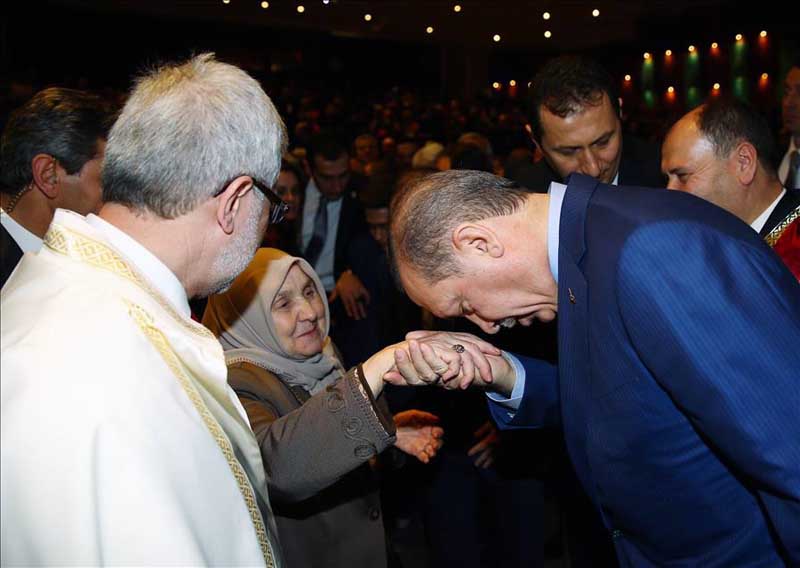 Erdogan geeft boodschap aan vrouwen tijdens Internationale Vrouwendag