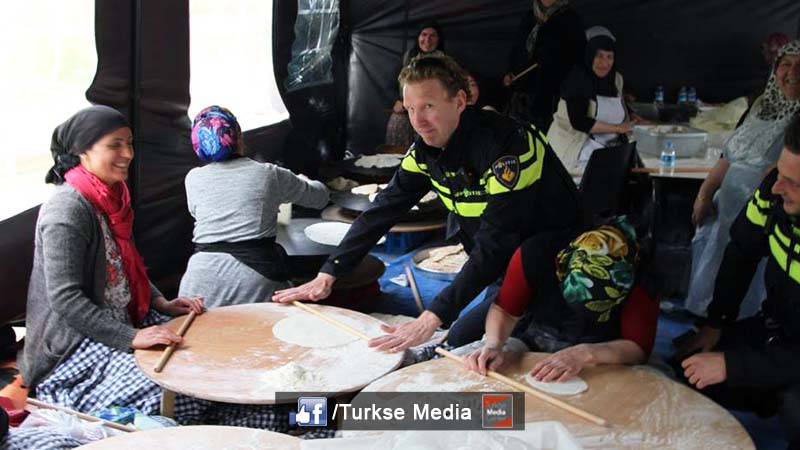 Veel contact en gezelligheid met moslims tijdens open dagen moskeeën