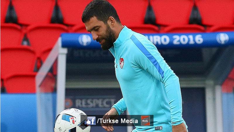 Arda Turan biedt excuses aan na EK-wedstrijd