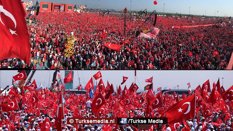 Miljoenen Turken bijeen tijdens historische meeting (mega-galerij)