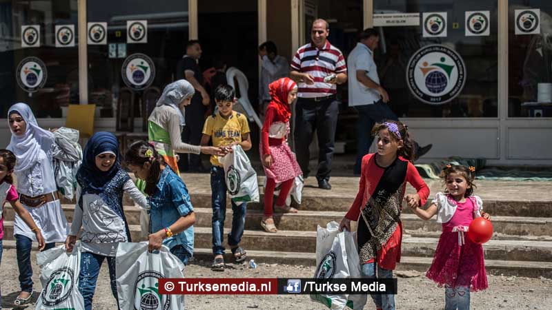 Turkije maakt Syrische weeskinderen dolgelukkig (fotogalerij)