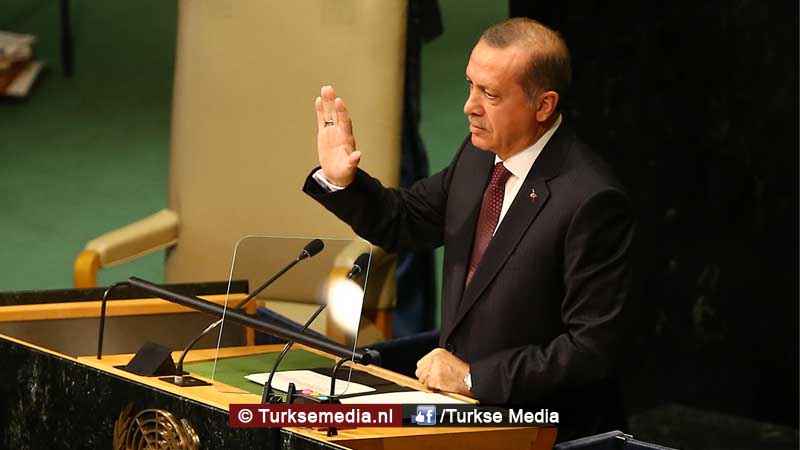 Erdogan haalt stevig uit naar VN en Westen tijdens vluchtelingentop
