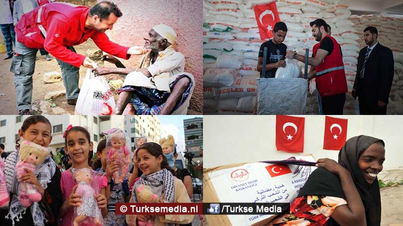 Turken helpen miljoenen mensen over de hele wereld tijdens Offerfeest