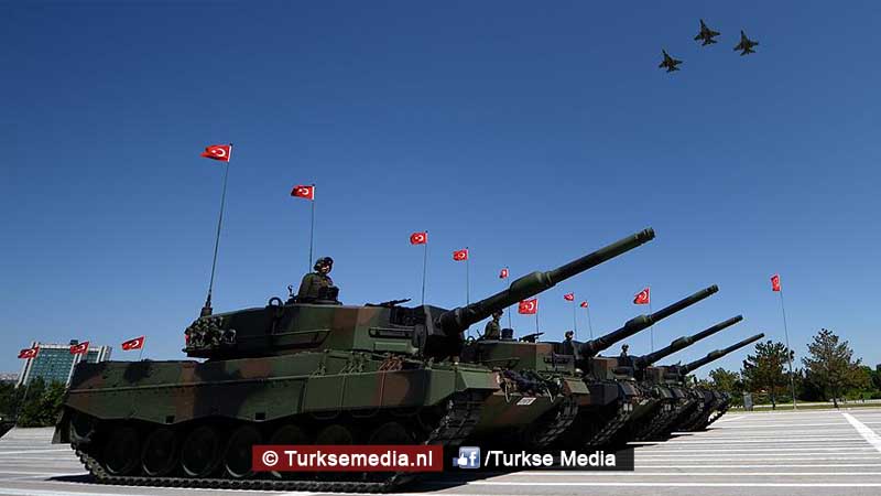 ‘Terreurgroepen door de knieën dankzij Turks volk’