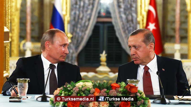 Putin in Turkije: flinke samenwerking en gaspijpleiding op komst