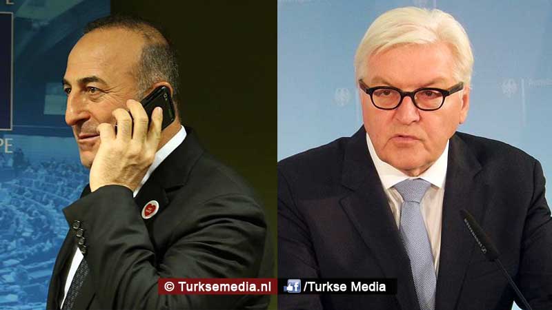 Hard: Turkse minister zet Duitse collega in de wacht, hangt daarna telefoon op