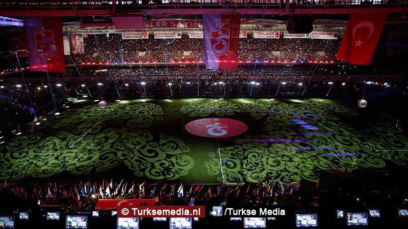 Turkije opent modernste stadion van het land