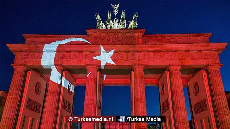 Turkije pakt Duitsland harder terug: diplomaten missen vliegtuig