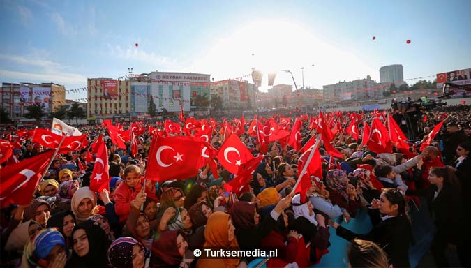 erdogan-tegen-aanvallende-duistere-machten-verstop-je-niet-vecht-als-een-man-1