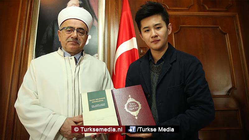 Boeddhist uit Singapore wordt moslim in Turkije
