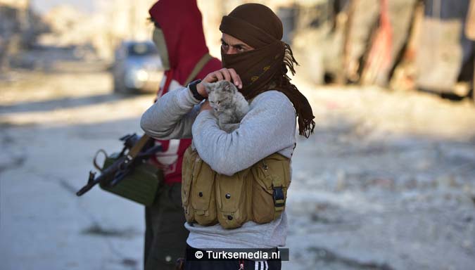 Zo vieren Syriërs de Turkse victorie op Daesh (IS)14