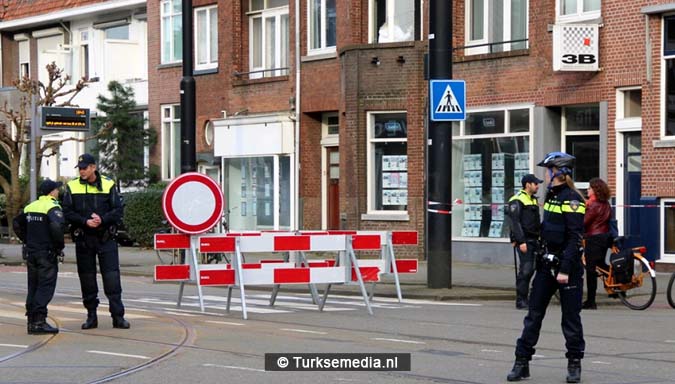 Nederland sluit weg af nu Turkse minister met auto komt 2