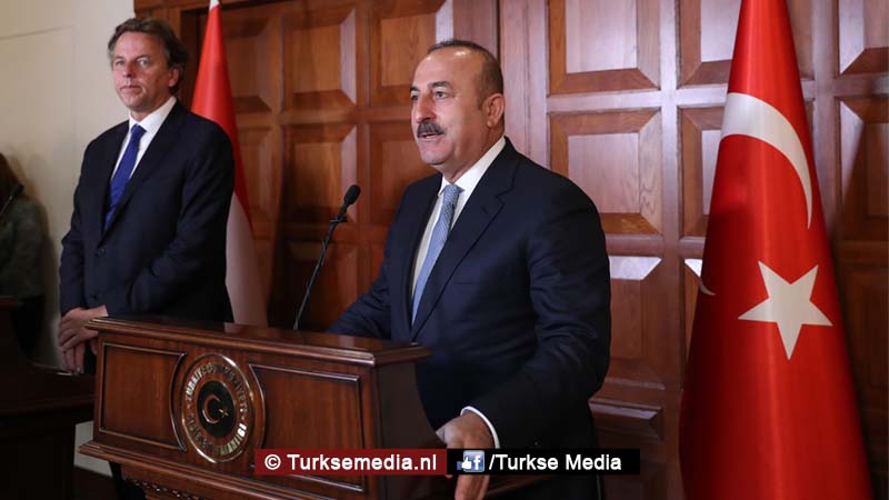 Turkije haalt ook zeer stevig uit naar Nederland: Zogenaamde democratie