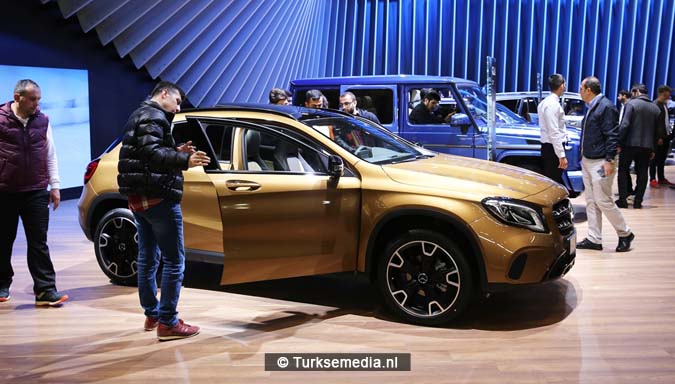 Istanbul krijgt nieuwste auto’s over de vloer tijdens Autoshow 20175