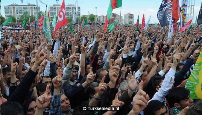 Turkse Koerden massaal bijeen voor herdenking profeet (exclusieve fotogalerij)17