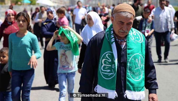 Turkse Koerden massaal bijeen voor herdenking profeet (exclusieve fotogalerij)2