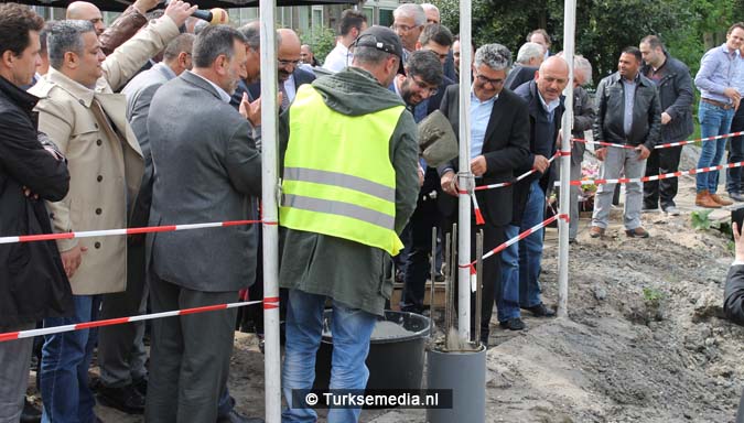 Krachtige boodschap tijdens bouw nieuwe Turkse moskee Den Haag10