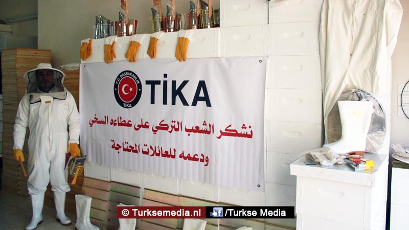 Turkse hulp aan behoeftige Palestijnen reikt tot aan bijenkorven