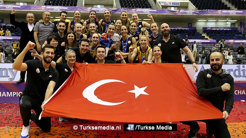 Turkse volleybalclub opnieuw beste van de wereld