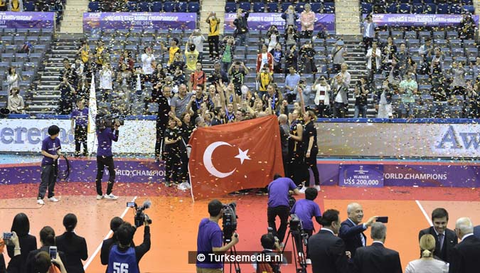 Turkse volleybalclub opnieuw beste van de wereld4