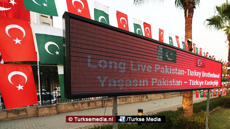 Pakistan condoleert Turkije na verlies 13 Turkse militairen