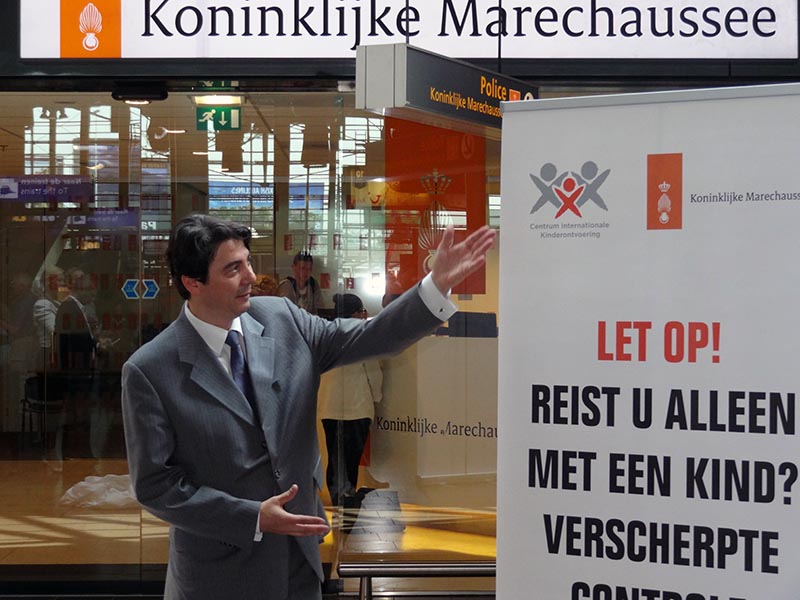Reizen met minderjarige kinderen: let op!