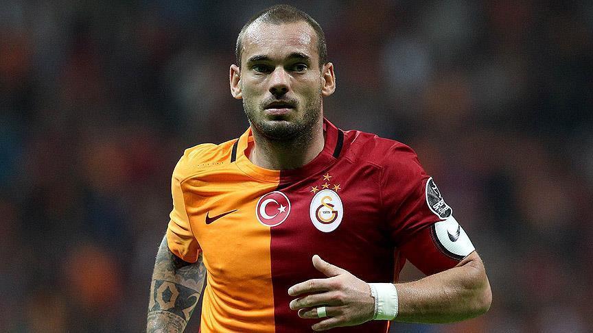 Galatasaray part ways with Wesley Sneijder
