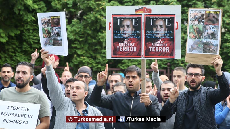 Turkse protesten voor ambassade Myanmar in Berlijn