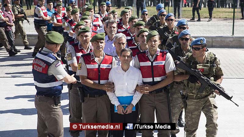 ‘Wat als IS-leden infiltreren in overheidsinstanties in Duitsland of Frankrijk?’
