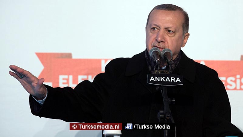 Erdoğan zeer hard tegen VS: Haal beter je vlaggen daar zelf weg, voordat wij dat doen