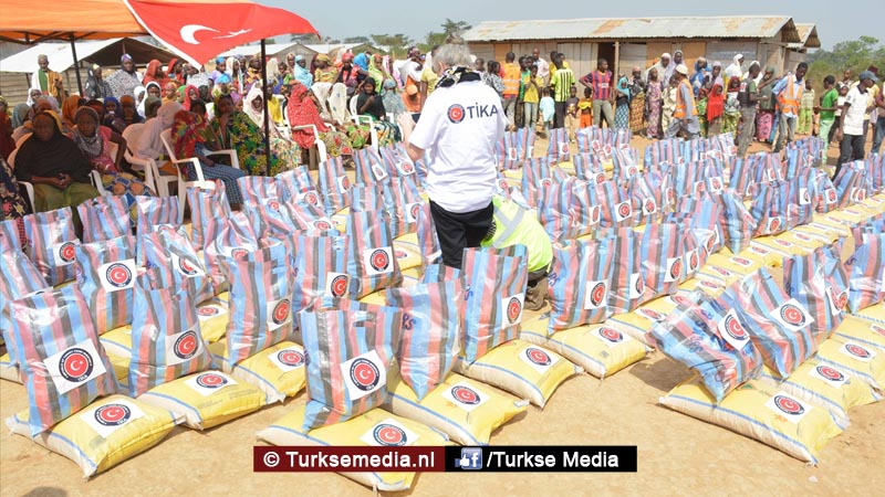 Turkije stuurt voedselhulp naar duizenden vluchtelingen in Kameroen