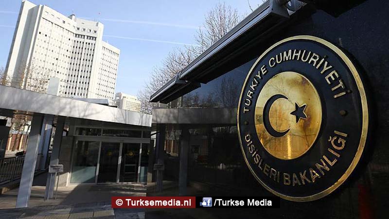 Turkije reageert op grondgebied-uitingen Griekenland en verbranding Turkse vlag
