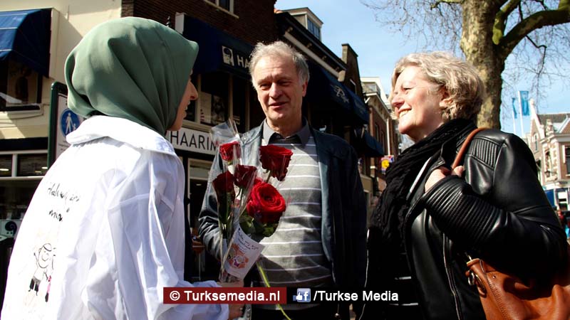 Nederlandse moslimjongeren de straat op: ‘Hallo, wij zijn moslims’