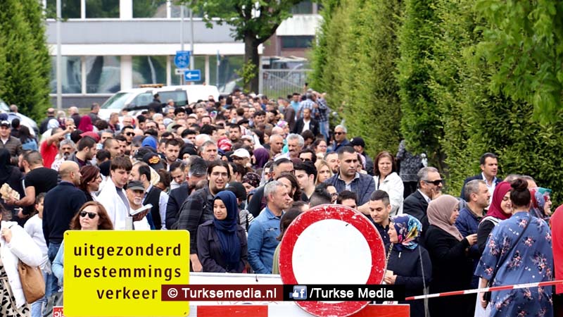 Laatste uren: historische verkiezingsopkomst Turkse Nederlanders in zicht