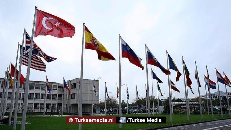 Franse journalist en intellectueel liegt er op los over Turkije: ‘Trap ze uit de NAVO’