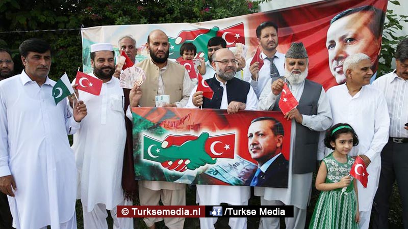 Pakistanen lanceren grootschalige liracampagne voor steun aan Turkije