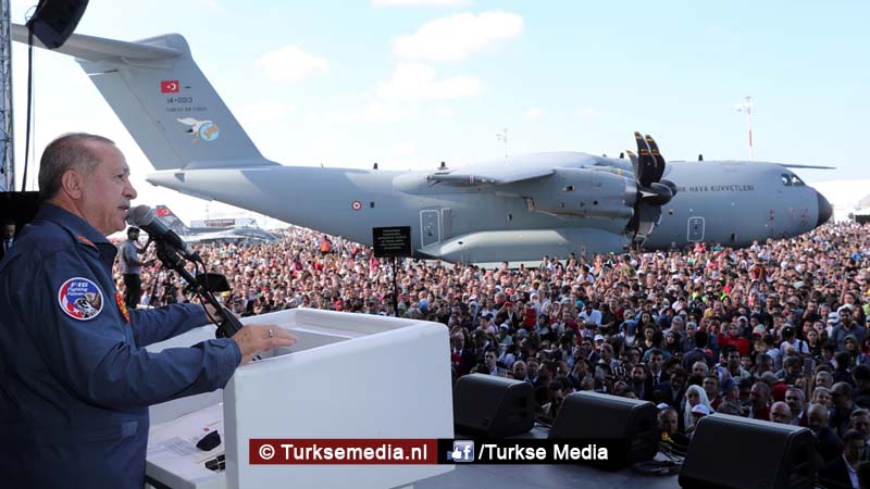 Erdoğan schudt Turken wakker: Ze hebben onze vliegtuigfabriek opgeblazen