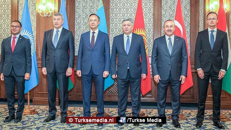 Turkse Raad bijeen in Bishkek