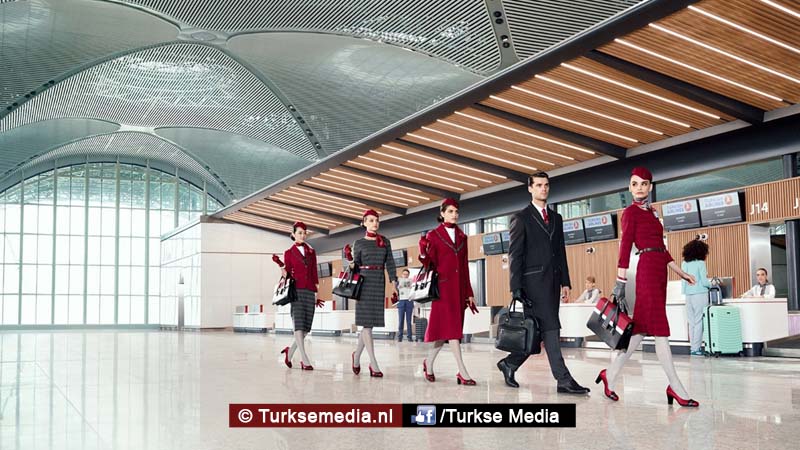 Turkish Airlines presenteert nieuwe uniformen cabinepersoneel