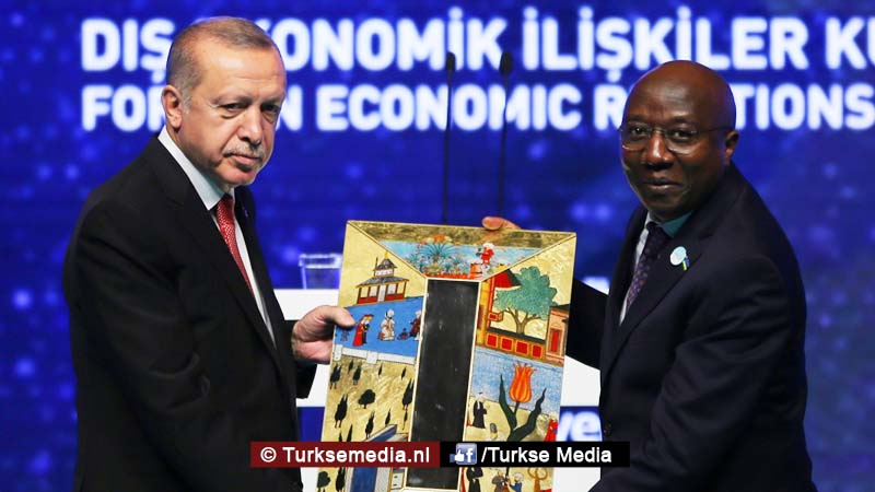 Erdoğan pleit voor eerlijke handel en wil Afrika redden uit klauwen van dollar