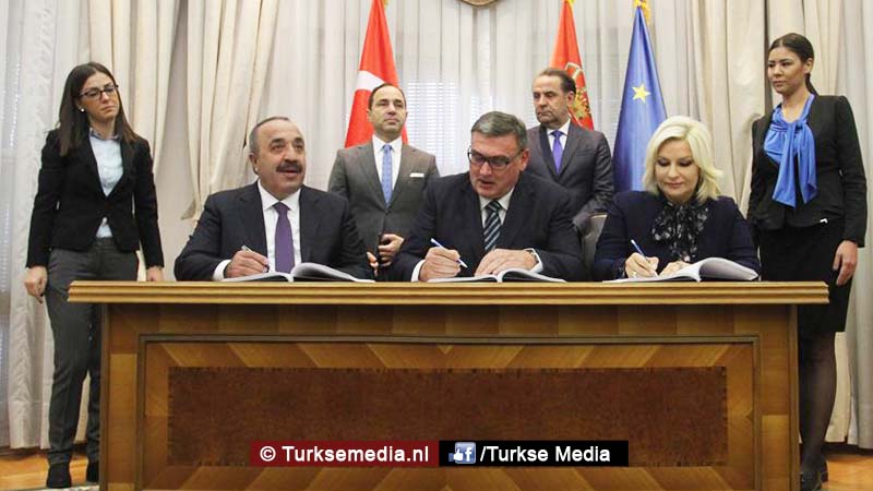 Turken leggen wegen aan in Servië
