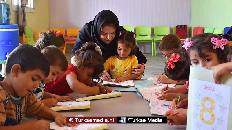 EU draagt Turkije ‘kleine’ 400 miljoen euro bij voor opleiden Syriërs
