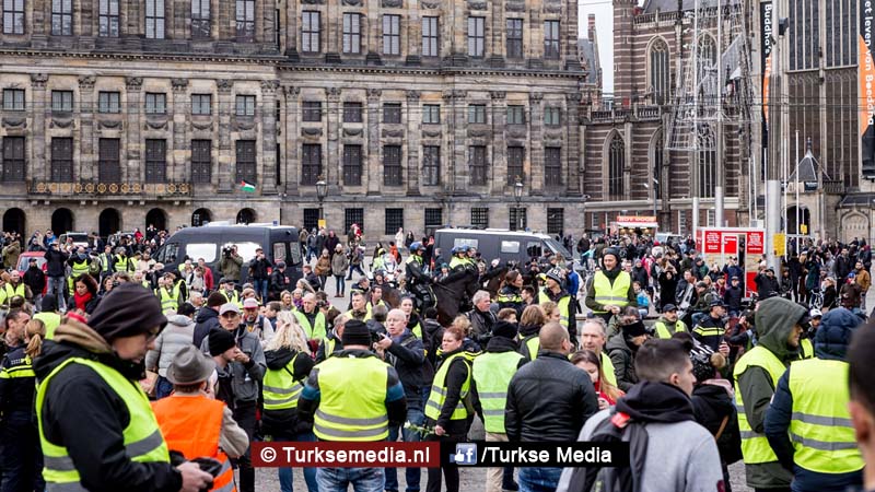 Rustige protesten gele hesjes in Nederland, boodschap voor NOS en Rutte