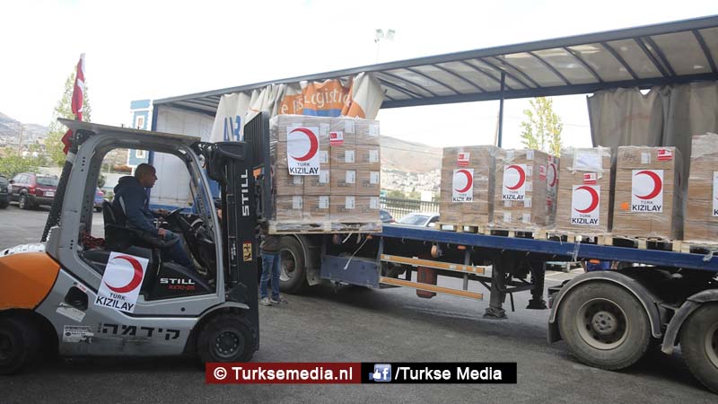 Turkse Kızılay stuurt 8,5 ton medicijnen naar Gaza (exclusieve foto’s)