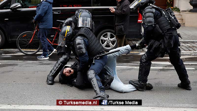 Veel arrestaties en bloed tijdens protesten in Frankrijk