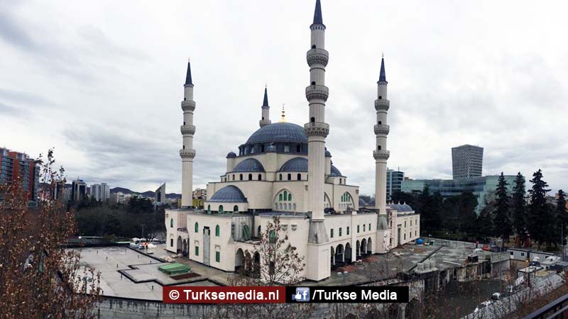 Turkije bouwt grootste moskee van Balkan in Albanië: ‘100-jarige droom’