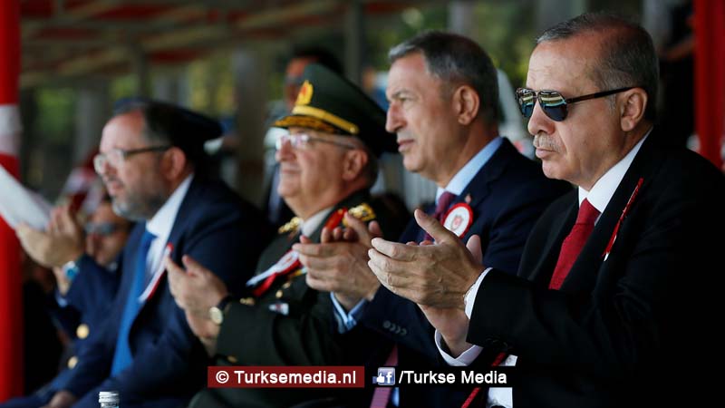 Turkije vraagt niemand toestemming